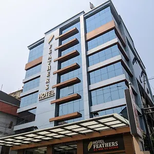 https://feathers.kerala-hotels.net